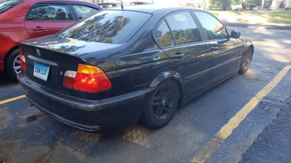 2000 bmw 323i 1000 obo for sale in New Haven, CT