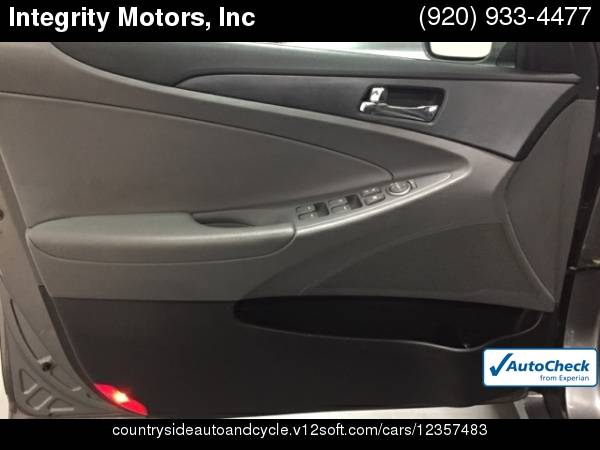 2011 Hyundai Sonata SE ***Financing Available*** for sale in Fond Du Lac, WI – photo 8