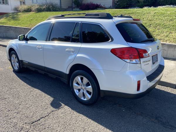 For Sale 2011 Subaru Outback 2 5i Limited for sale in Pendleton, OR – photo 6