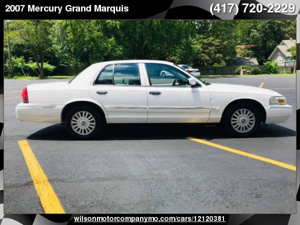 2007 Mercury Grand Marquis LS Ultimate with Pwr windows w/driver... for sale in Springfield, MO – photo 3