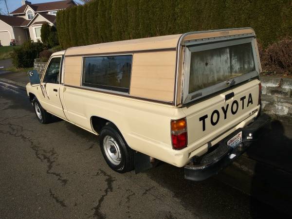 1986 TOYOTA PICKUP, 1-TON, 82, 000 ORIGINAL MILES! 5-SPD, excellent! for sale in Kent, WA – photo 2