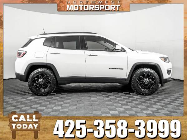 *LEATHER* 2018 *Jeep Compass* Latitude 4x4 for sale in Lynnwood, WA – photo 4