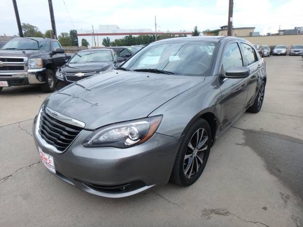 2012 Chrysler 200 S Gray for sale in Des Moines, IA – photo 6