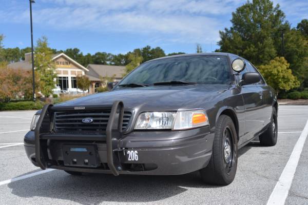2009 FORD Crown Victoria Police 4D (LOW MILES 51, 200miles) - cars & for sale in Peachtree City, GA – photo 2
