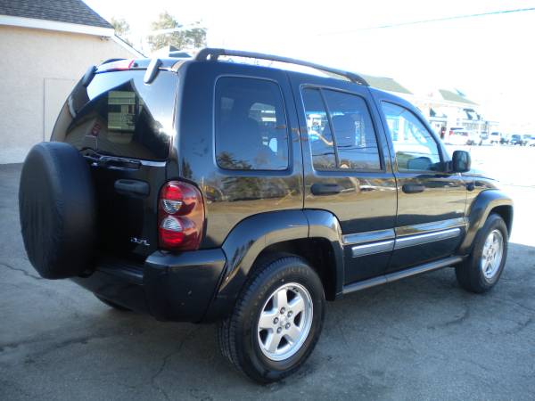 Jeep Liberty 4X4 65th anniversary edition Sunroof 1 Year for sale in hampstead, RI – photo 5