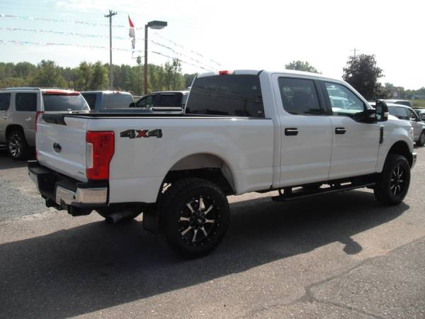 2017 ford f250 f-250 XLT crew cab short box 4x4 gas 6.2 V8 4WD for sale in Forest Lake, MN – photo 4