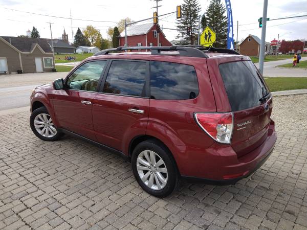 2012 Subaru Forester 2 5x Premium - - by dealer for sale in west union, IA – photo 4