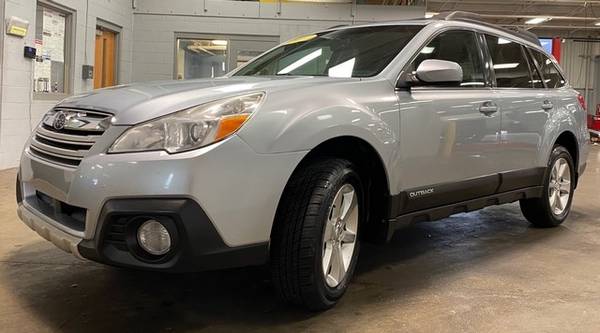 2014 Subaru Outback 2.5I LIMITED - cars & trucks - by dealer -... for sale in Coopersville, MI – photo 3
