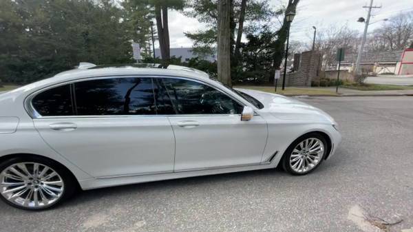 2019 BMW 750i xDrive - - by dealer - vehicle for sale in Great Neck, NY – photo 23