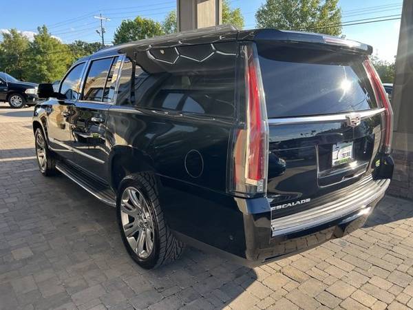 2018 Cadillac Escalade ESV Luxury - - by dealer for sale in Murfreesboro, TN – photo 24