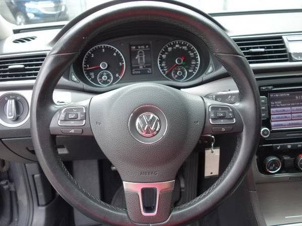 2014 VW Volkswagen Passat TDI SE sedan Urano Gray for sale in Clarkston , MI – photo 9