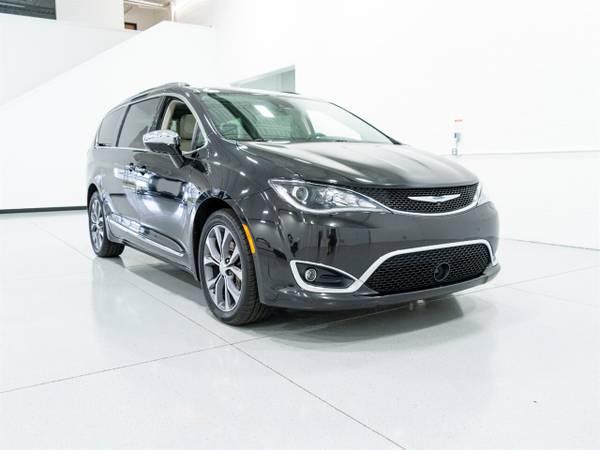2017 Chrysler Pacifica Limited - cars & trucks - by dealer - vehicle... for sale in Macomb, MI – photo 5
