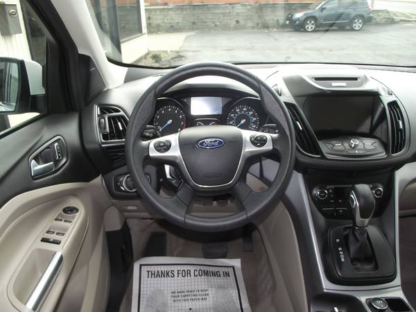 2015 Ford Escape SE 4x4 Alloys Backup Cam Bluetooth Great Shape for sale in Des Moines, IA – photo 9