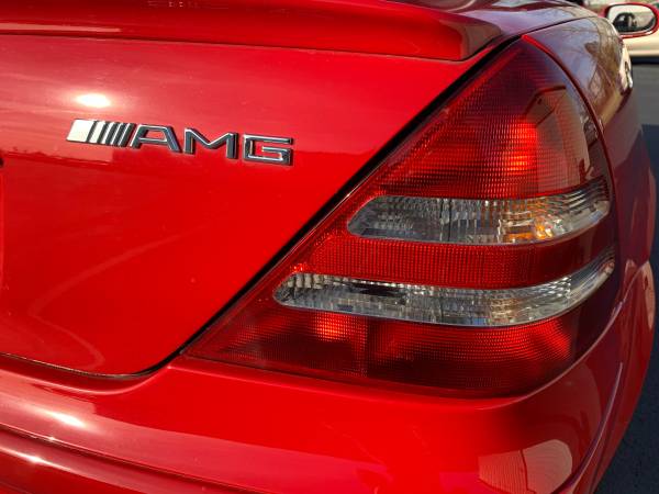 2004 Mercedes SLK 32 AMG Red w/ Red/Black Leather Hard Top... for sale in Jeffersonville, KY – photo 21