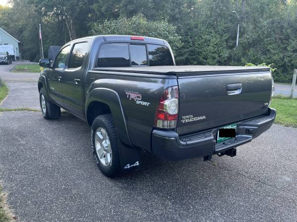 2013 Toyota Tacoma 4 0L V6 Double cab TRD Sport w/Plow - cars & for sale in Colchester, VT – photo 4