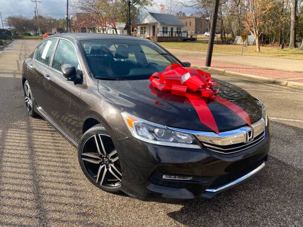 2017 HONDA ACCORD SPORT SPECIAL COFFEE METALLIC THE BANK WILL LOAN... for sale in Ridgeland, MS – photo 4