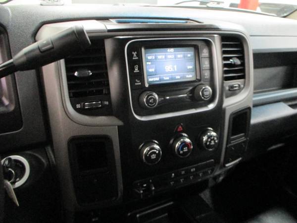 2014 Ram 2500 4WD Tradesman Crew Cab Long Bed Diesel for sale in Highland Park, IL – photo 14