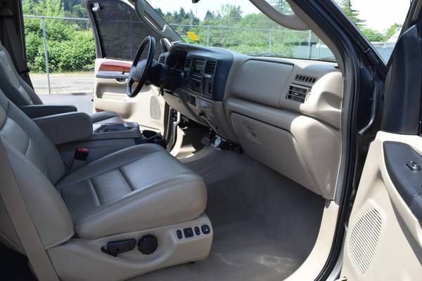 2005 Ford Excursion LIMITED - - by dealer - vehicle for sale in Cottage Grove, OR – photo 12