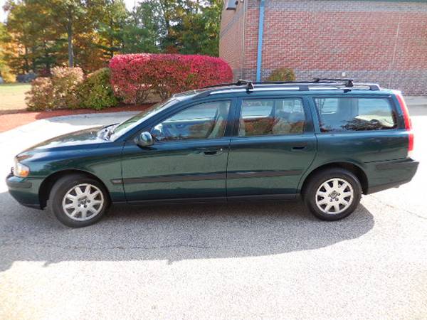 2002 Volvo V70 2.4 5dr Wgn w/Sunroof for sale in Groveland, MA – photo 2