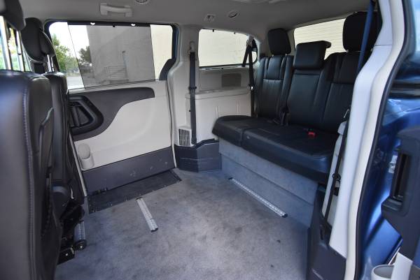 2011 Chrysler Town & Country wheelchair handicap accessible van for sale in Ocala, FL – photo 10