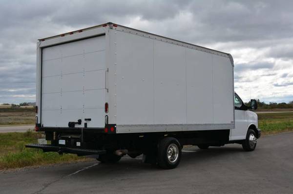 2012 GMC 3500 16ft Box Truck for sale in quad cities, IA – photo 8