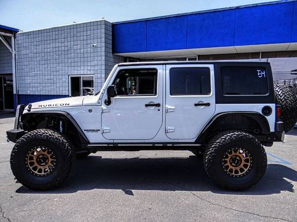 2016 Jeep Wrangler Unlimited Rubicon suv Bright White Clearcoat for sale in Fullerton, CA – photo 6
