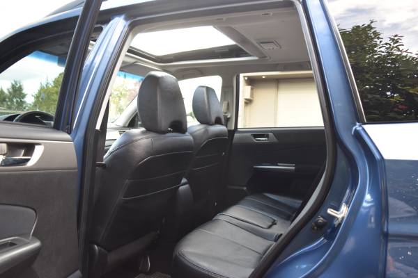 2012 Subaru Forester Limited - 1 OWNER / LEATHER / MOONROOF / ONLY 71K for sale in Beaverton, OR – photo 12