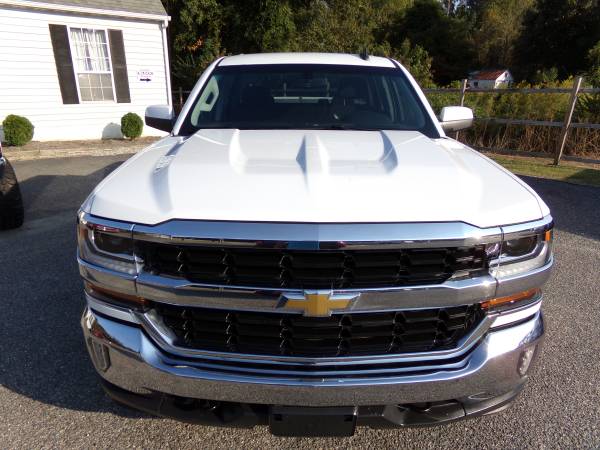 IMMACULATE 2017 Chevrolet Silverado Crew Cab 4X4 for sale in Hayes, District Of Columbia – photo 10