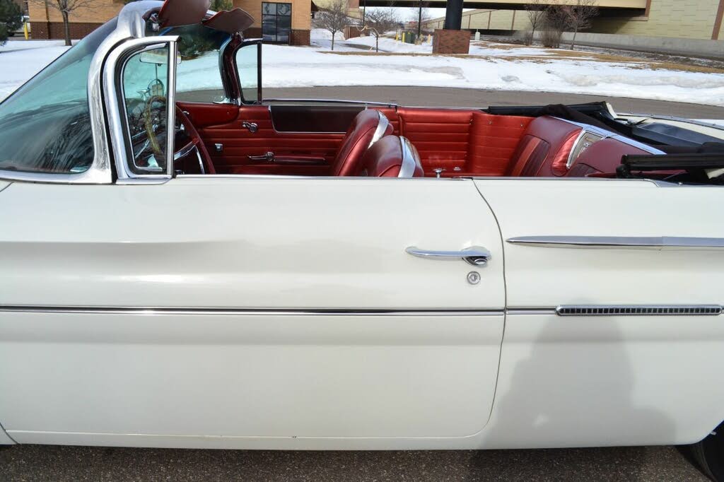 1960 Pontiac Bonneville for sale in Ramsey , MN – photo 40