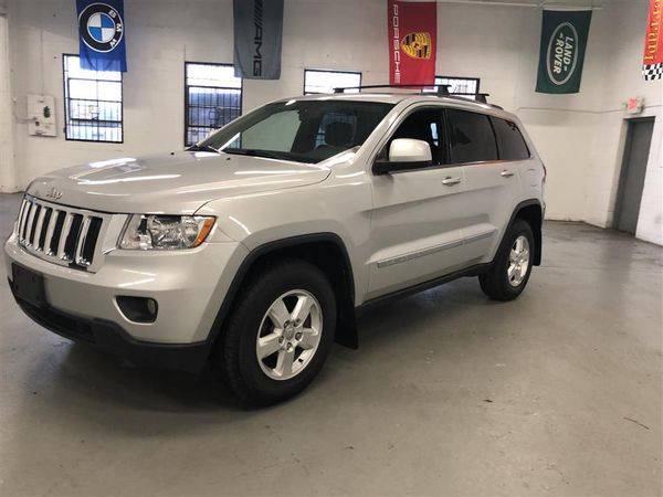 2012 Jeep Grand Cherokee 4WD 4dr Laredo -EASY FINANCING AVAILABLE for sale in Bridgeport, CT – photo 8