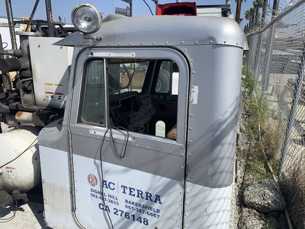 357 Peterbilt Hood, Cab, Nice Doors for sale in Long Beach, CA