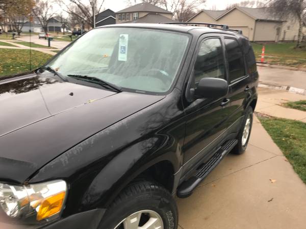 2005 Ford Escape - SOLD - cars & trucks - by owner - vehicle... for sale in Cedar Rapids, IA – photo 3