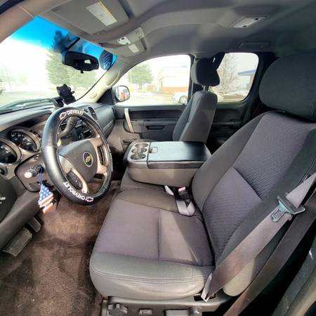2011 Chevrolet Silverado 1500 - - by dealer - vehicle for sale in Coeur d'Alene, WA – photo 8