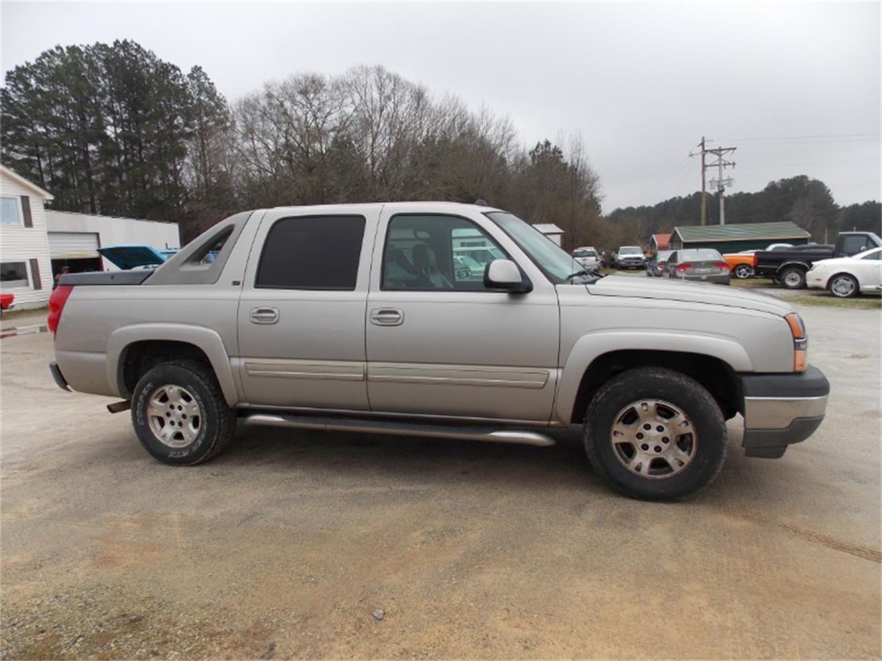 2005 Chevrolet Avalanche for sale in Gray Court, SC – photo 3