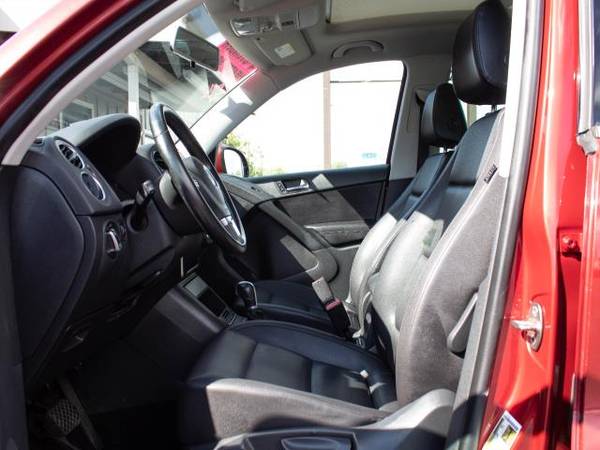 2011 Volkswagen Tiguan 4WD 4dr SEL 4Motion - - by for sale in Reno, NV – photo 11