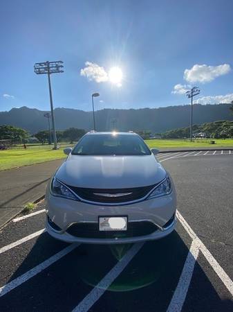 2019 Chrysler Pacifica Electric Hybrid Anniv Ed below KBB for sale in Honolulu, HI – photo 9