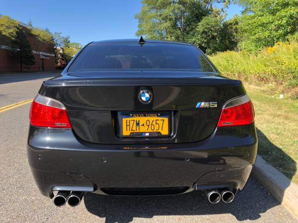2007 BMW M5 6 Speed manual V10 for sale in Hopewell Junction, NY – photo 6