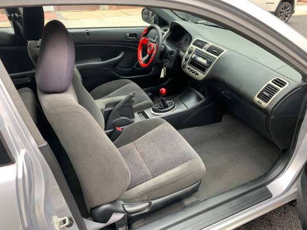 2004 Honda Civic coupe vp 5 speed manual stick shift - cars & trucks... for sale in Brooklyn, NY – photo 10