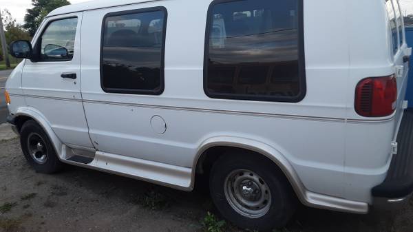 2001 dodge starcraft van conversion for sale in South Bend, IN – photo 3