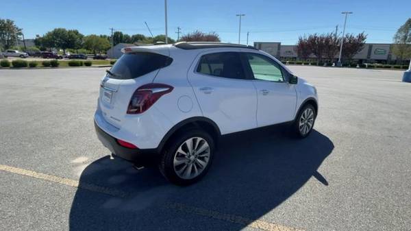 2020 Buick Encore Preferred hatchback Summit White for sale in Bentonville, AR – photo 8