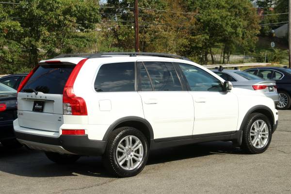 2010 Volvo XC90 3.2 AWD - heated leather, moonroof, 3rd row, financing for sale in Middleton, MA – photo 10