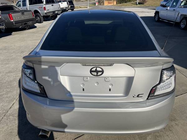 2013 Scion TC 31 MPG Gas saver Hatchback Panoramic sunroof LOW MILES for sale in Cleveland, TN – photo 9