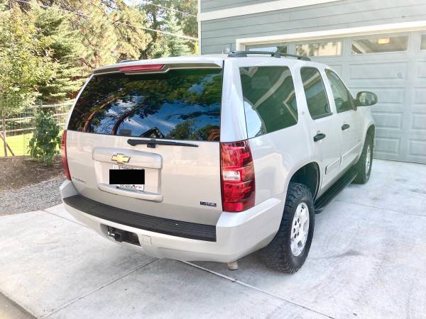 2009 Chevy Tahoe (Low Miles for Year) for sale in Sisters, OR – photo 4