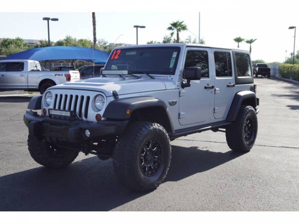 2012 Jeep Wrangler UNLIMITED 4WD 4DR CALL OF DUTY MW3 SUV 4x4 Passenge for sale in Glendale, AZ – photo 11