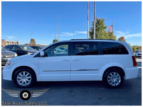2014 Chrysler Town & Country Touring - - by dealer for sale in Rochester, MN – photo 3