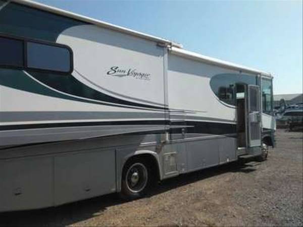 2004 gulf stream motorhome - Financing Available! - cars & trucks -... for sale in Morrisville, PA – photo 2