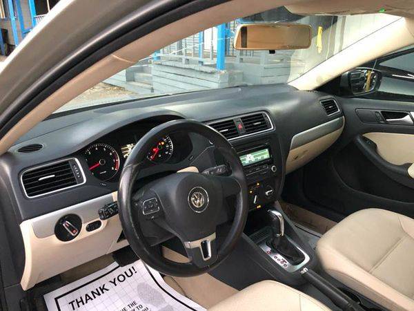 2014 Volkswagen Jetta SE 4dr Sedan 6A w/Connectivity for sale in Houston, TX – photo 5