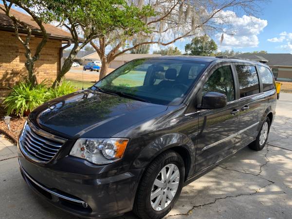2016 Chrysler Town and Country for sale in Lakeland, FL – photo 2