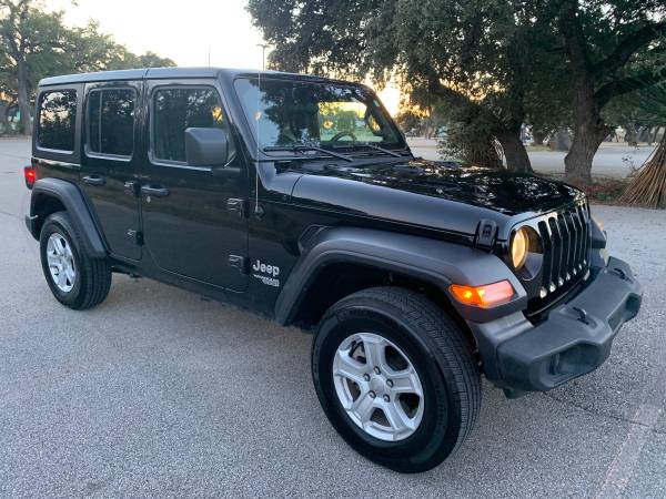 20 Wrangler Unlimited 4x4 (5K Miles) - - by dealer for sale in San Antonio, TX – photo 8