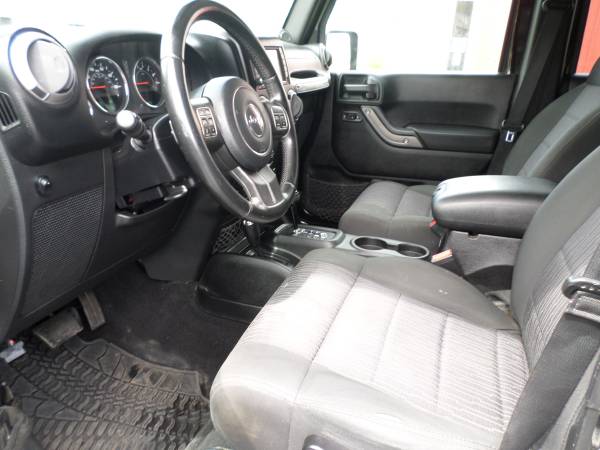 2012 Jeep Wrangler Unlimited - - by dealer - vehicle for sale in Townsend, TN – photo 9